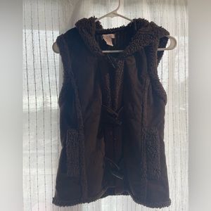 SOLD Teddy Hooded Vest🤎